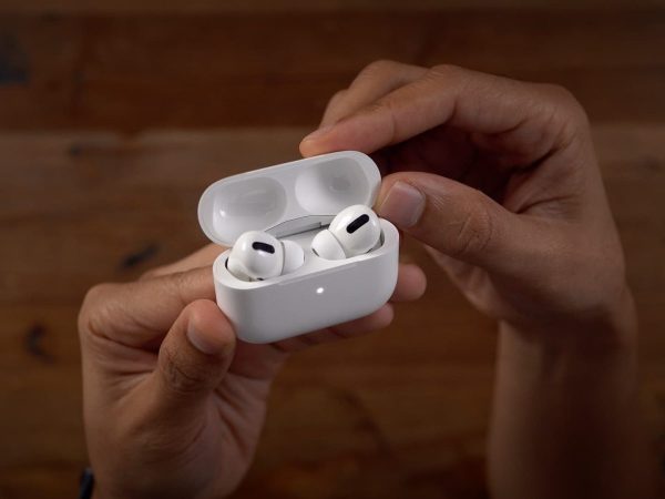 Apple releases updated AirPods Pro 2 firmware [U]