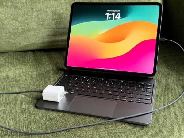 M4 iPad Pro comes with a color-matched USB-C cable, so go for space black