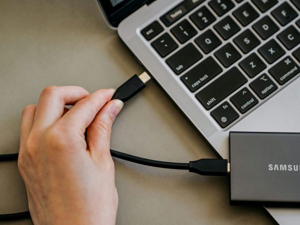macOS 15.3 fixes backup bugs affecting multiple apps