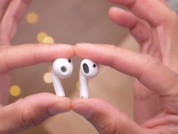 AirPods with cameras would be a good match for the promised contextual Siri