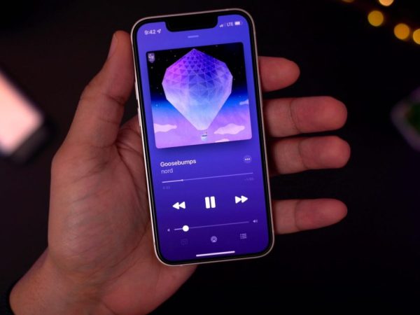 No, Apple isn’t going to release a new ‘iPhone mini’