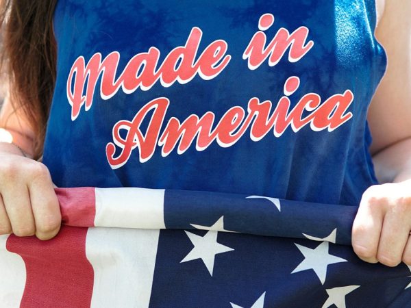 The 2,700 reasons a made-in-USA iPhone would be a non-starter