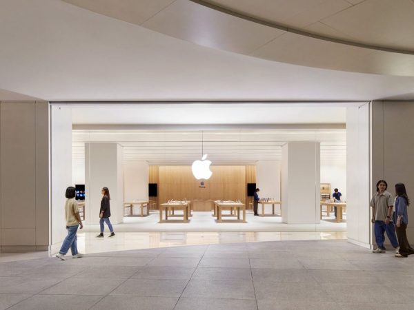 Three ways US iPhone buyers could avoid 40% price rises from Trump tariffs