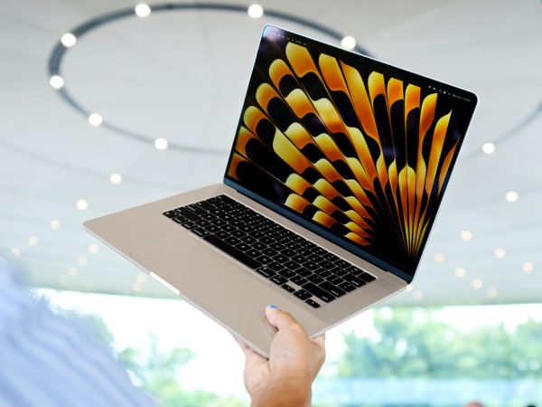 Apple releases macOS 15.4.1 and more