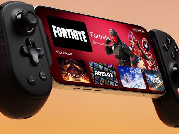 Backbone Pro adds Bluetooth and battery, turning the top iPhone gamepad into a universal controller